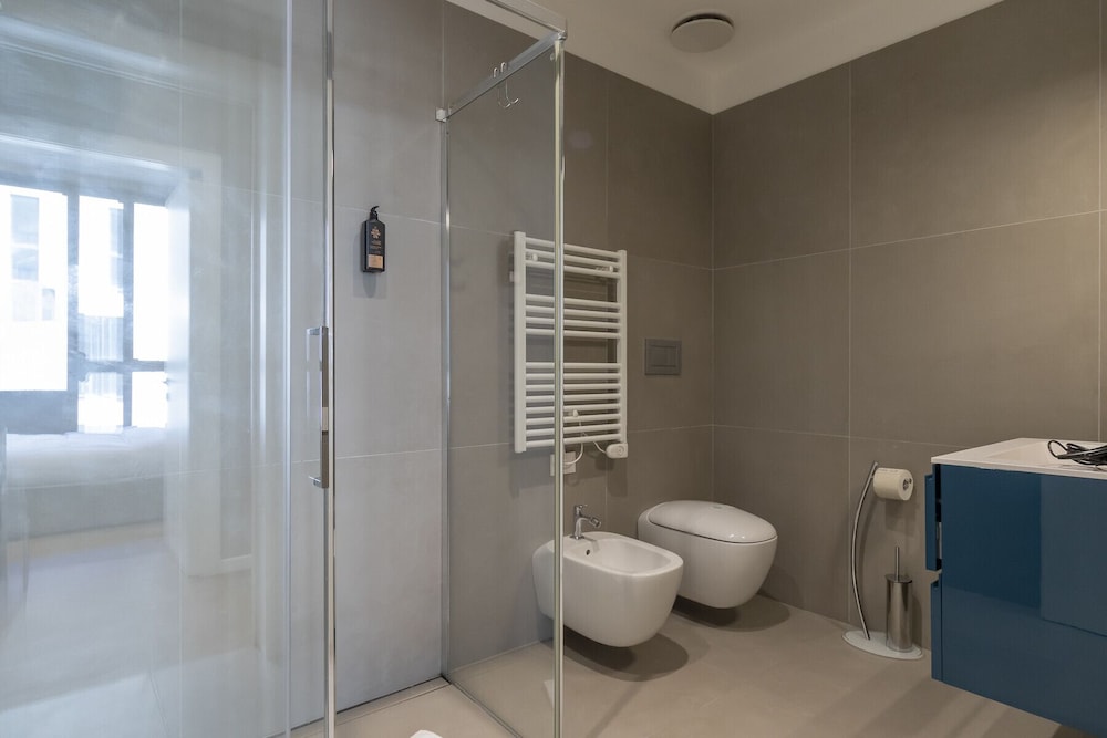 San Babila Central Tower by Rentopolis - High-end 1bdr with panoramic terrace overlooking Duomo