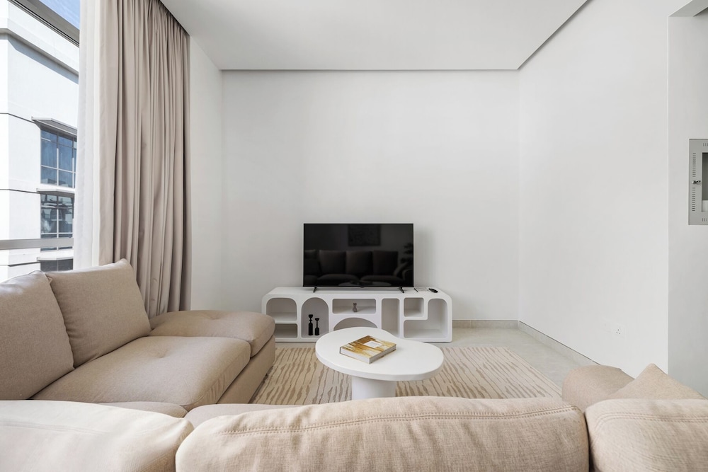 1BR Equestrian Lifestyle Meydan