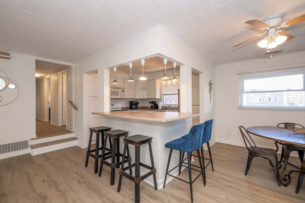The Grand Elm Suites Sleeps 10