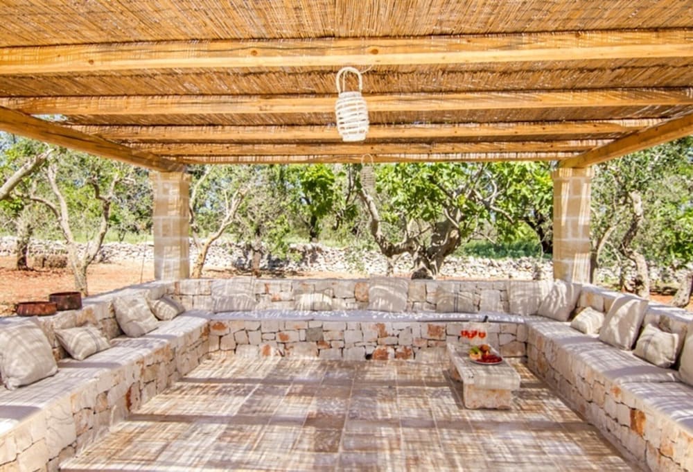 Villa in Itria Valley With Infinity Pool