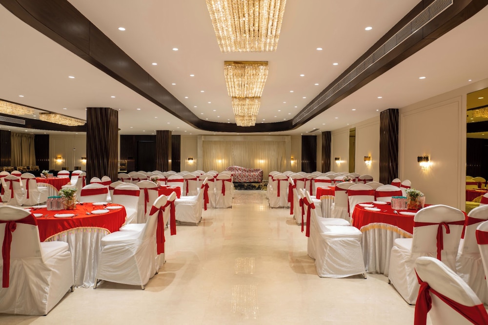 Hotel Kingsway Continental Raipur