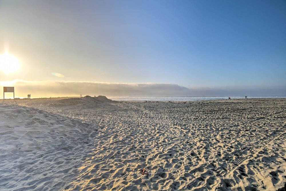 Chic Bay View Condo < 10 Miles to Dtwn San Diego!