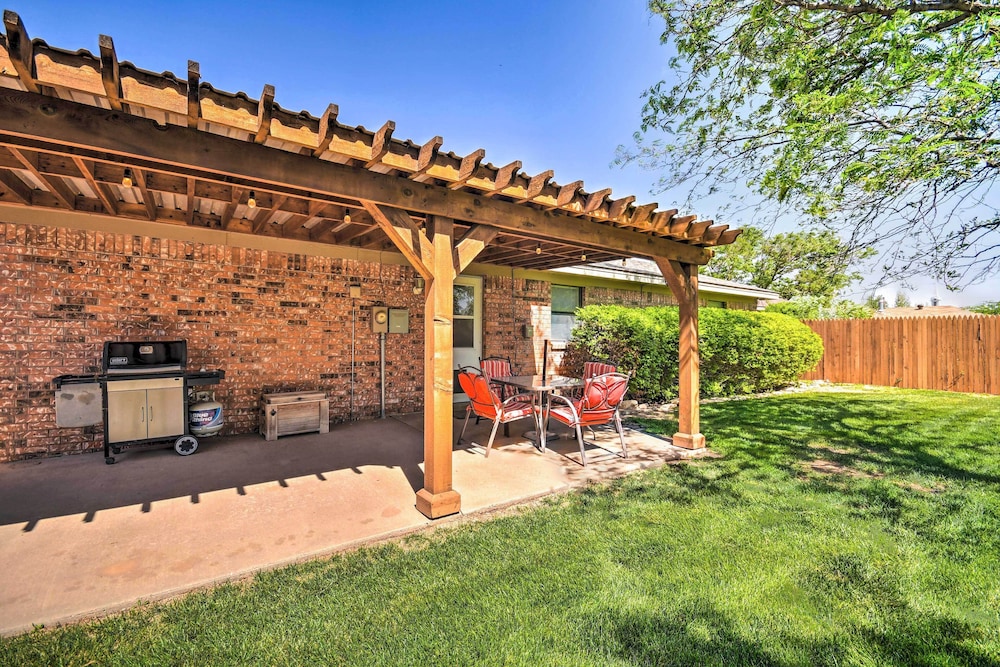 Unique Ranch-style Home < 2 Mi to Downtown! view 3