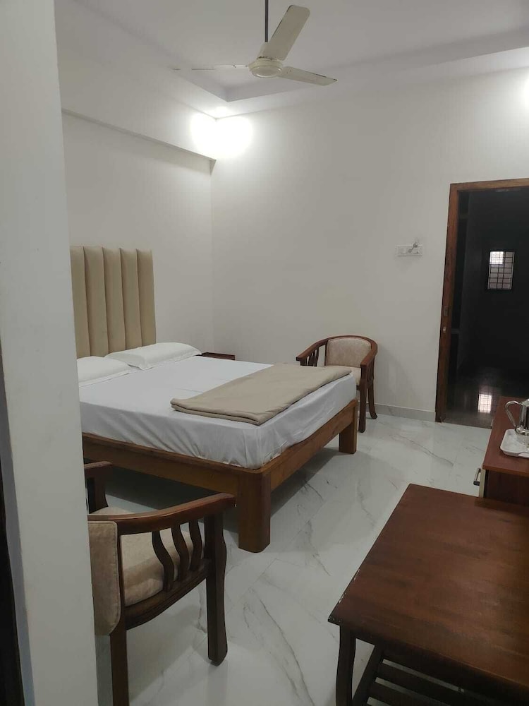 HOTEL SOHAN BOARDING AND LODGING