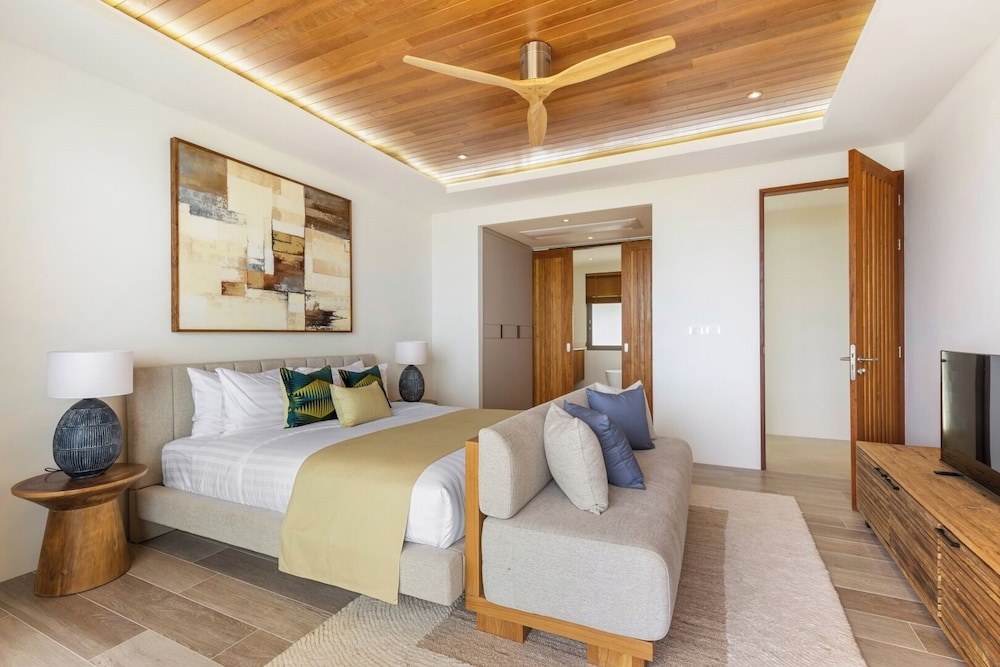 Villa Aroka 4 Bed Sea View KBR41