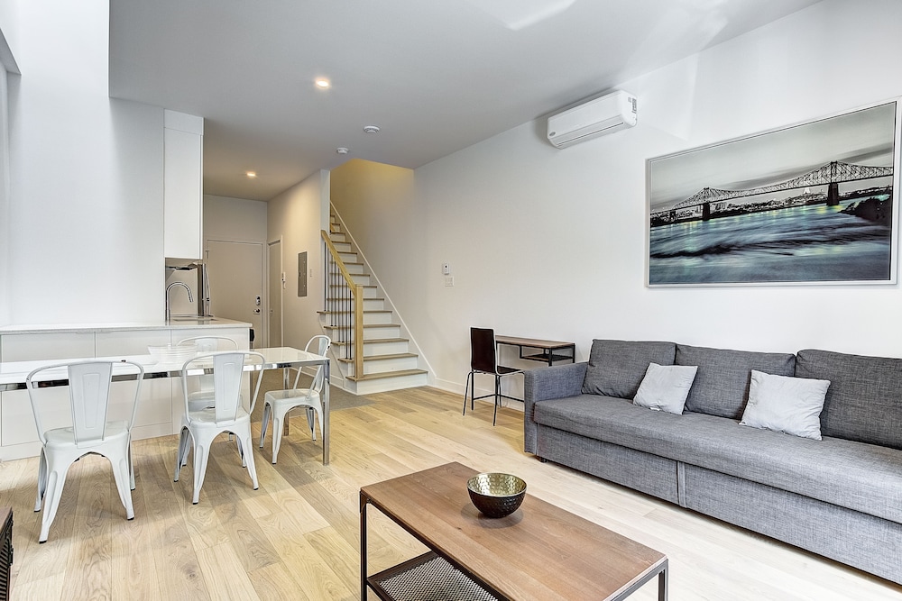 Destination Stays Little Burgundy DT MTL - Image 1