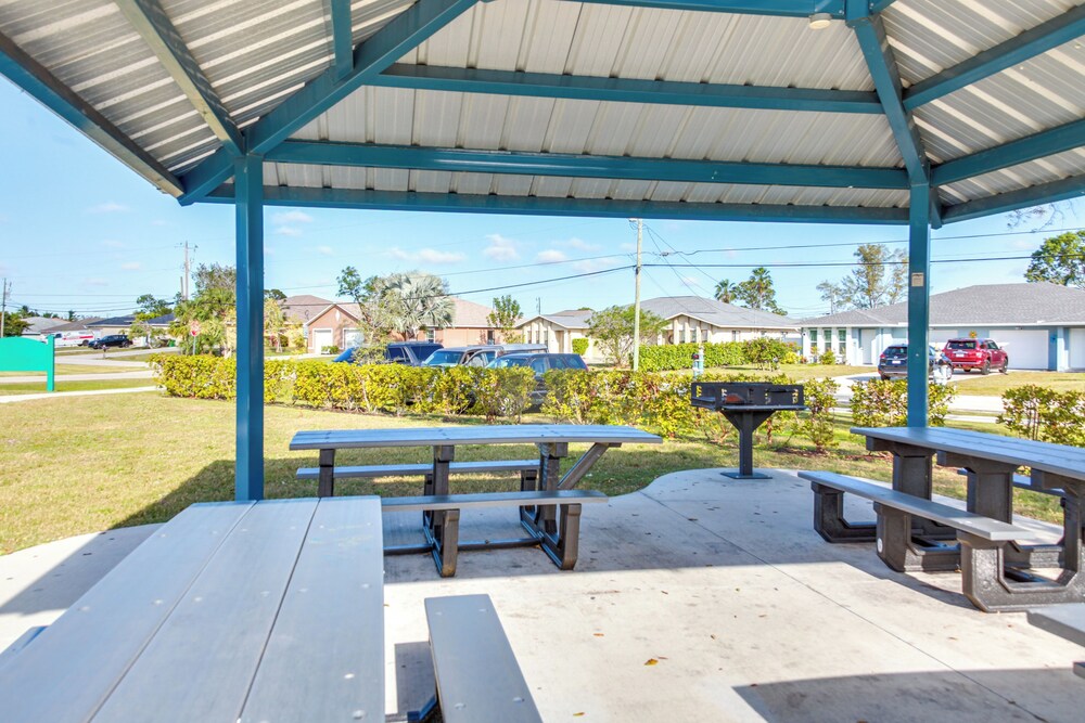 Cape Coral Gem w/ Endless Day Trip Adventures