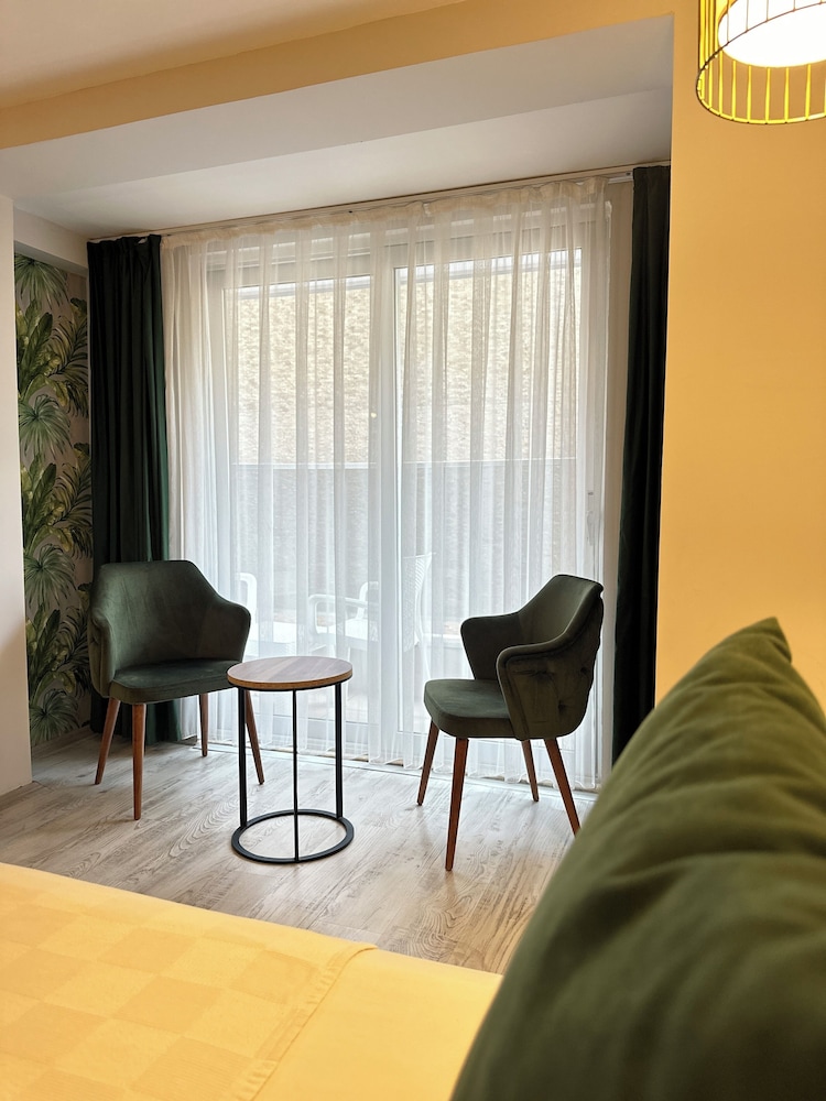 Mogons Exclusive Hotel - Image 52