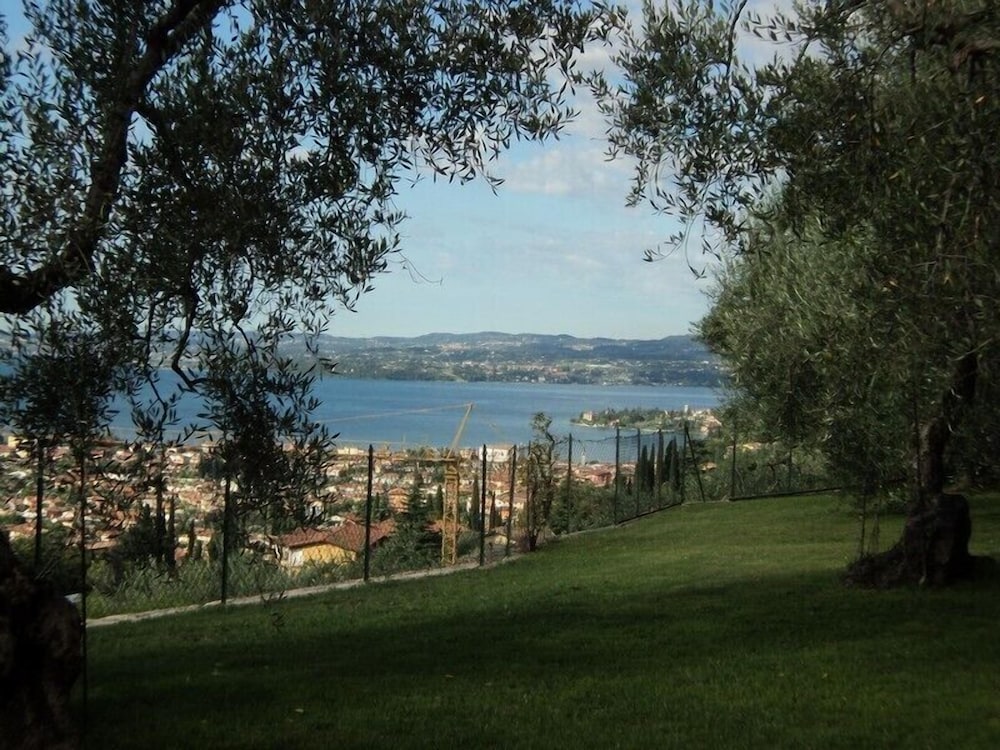 B&B Giardini Di Corte view 3