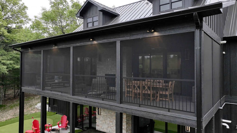 6BR Sand Valley Lodge With Hot Tub Bar Putting Green
