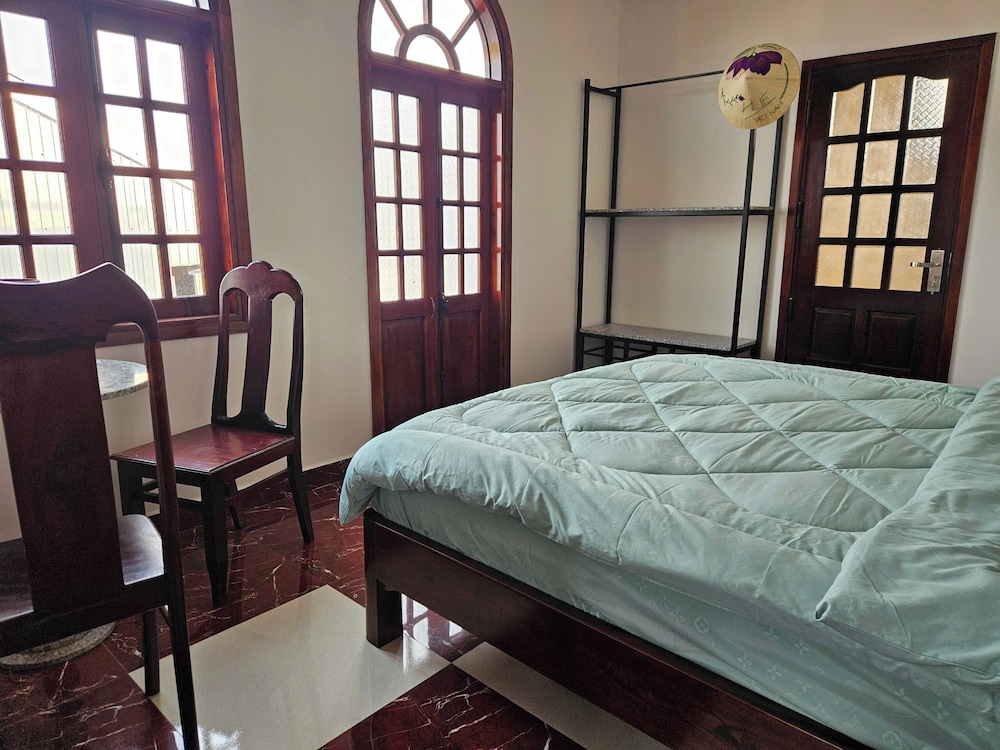 H&H Diamond Nail Guesthouse