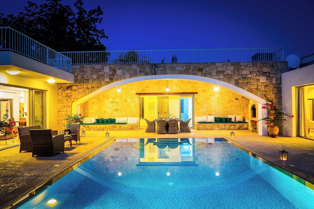 Villa Zoey