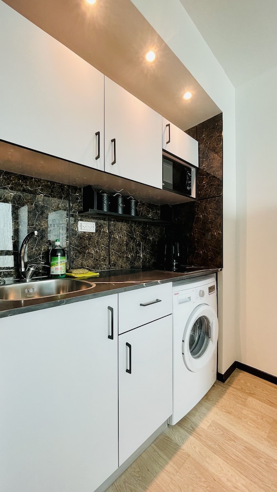 Carmel Holiday Apartments