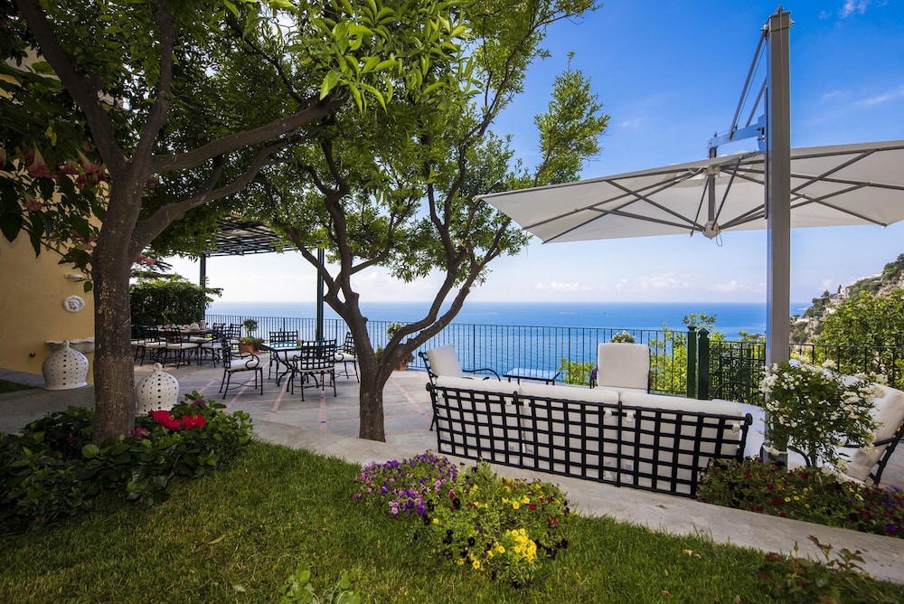 Villa Mimosa in Positano view 3