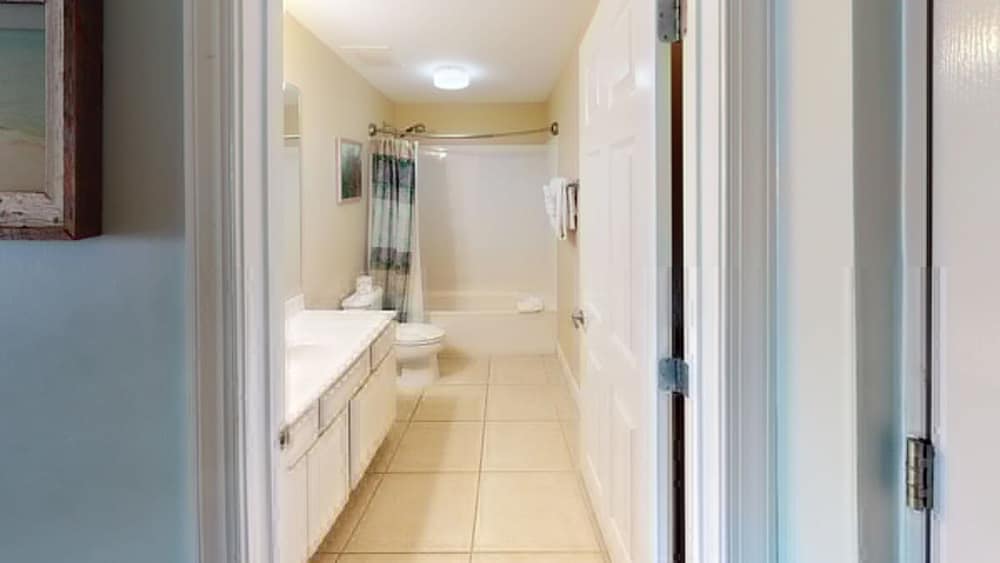 Coastal Condo 707 by Brightwild Beachfront