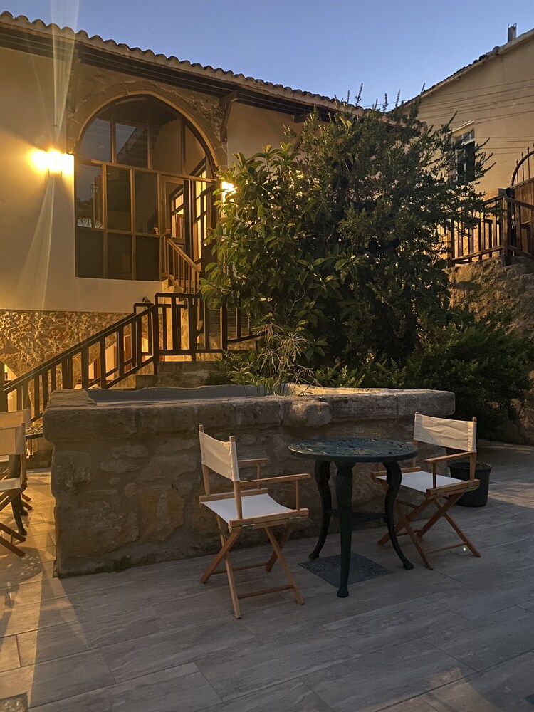 Flor Guest House