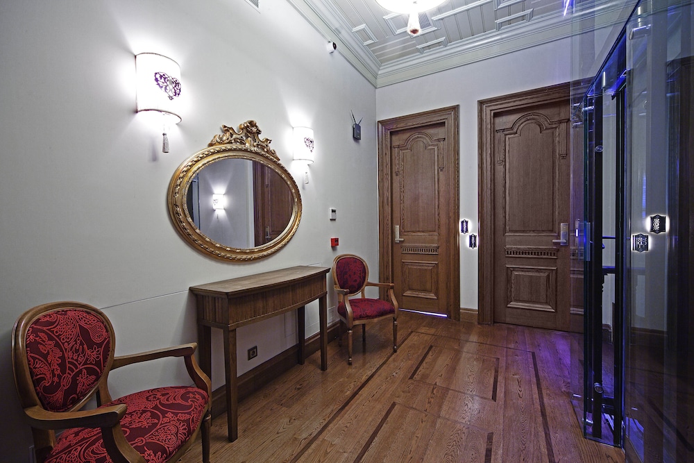 Celine Otel - Image 41