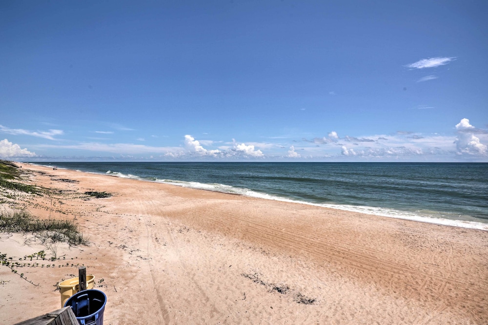 Ormond Beach Condo w/ Balcony & Views