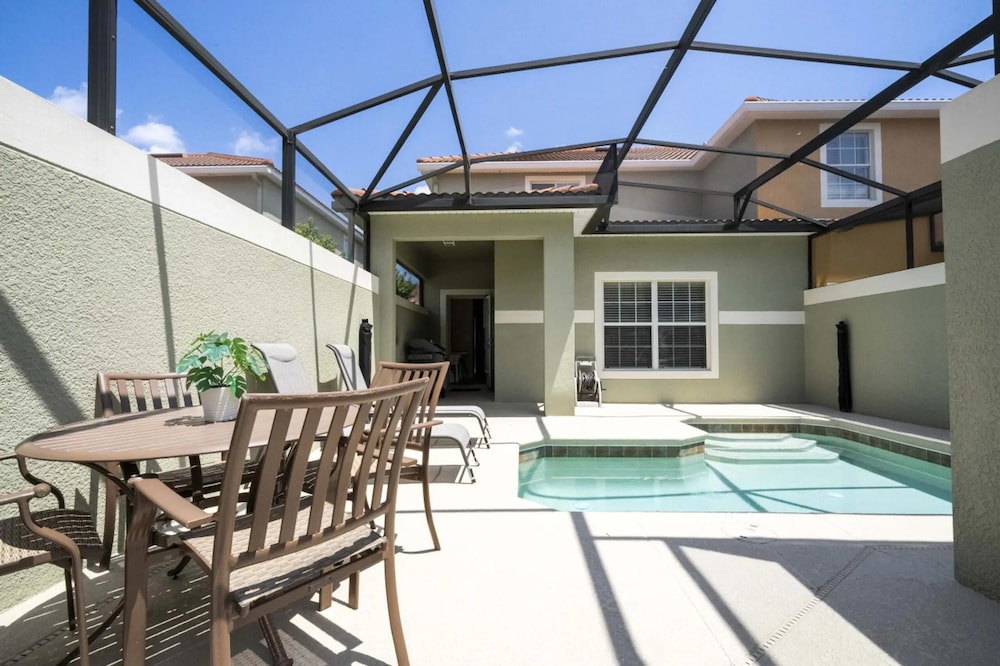 Paradise Palms Resort, Just Minutes From Disney!!!!
