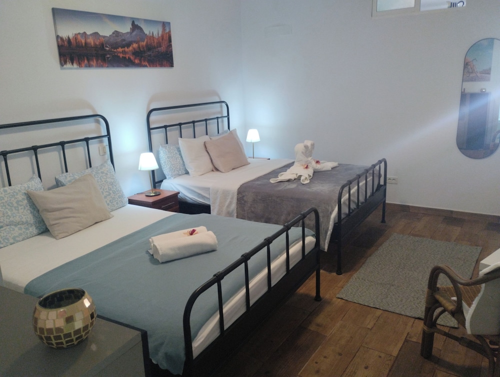 La Casita Fataga Sleeps 4 With Garden