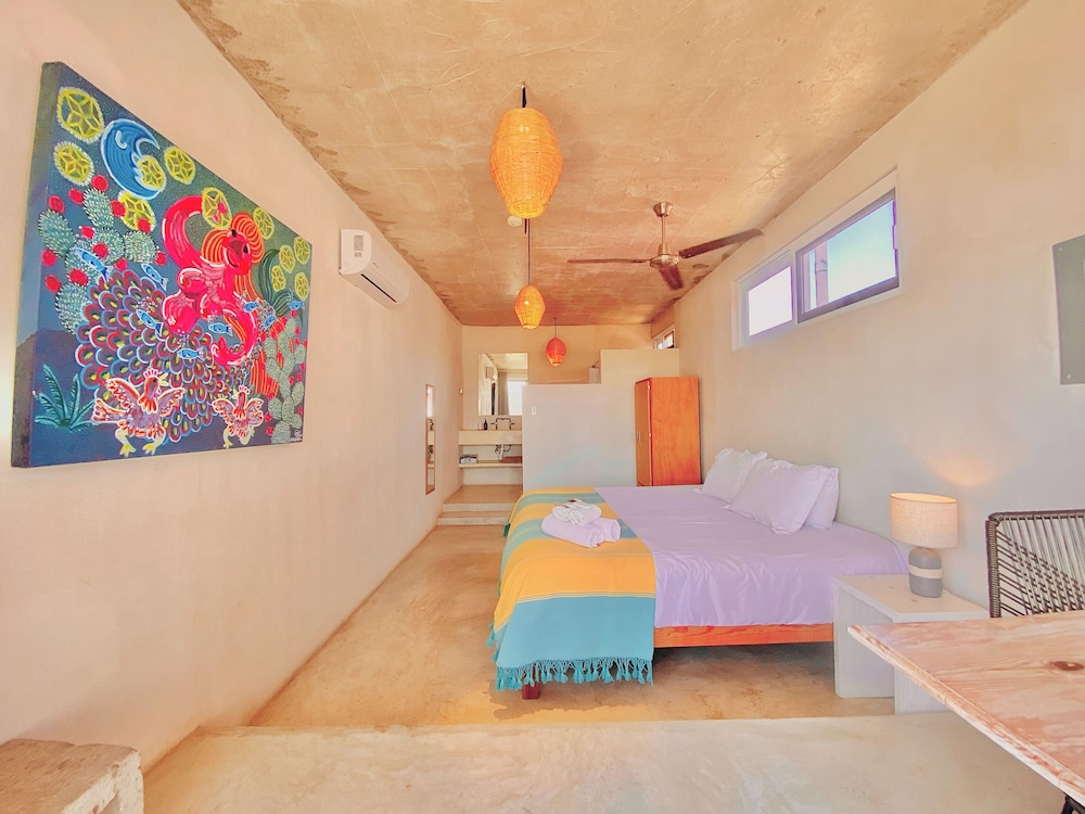 Perro Surfero Hotel Boutique - Todos Santos, BCS
