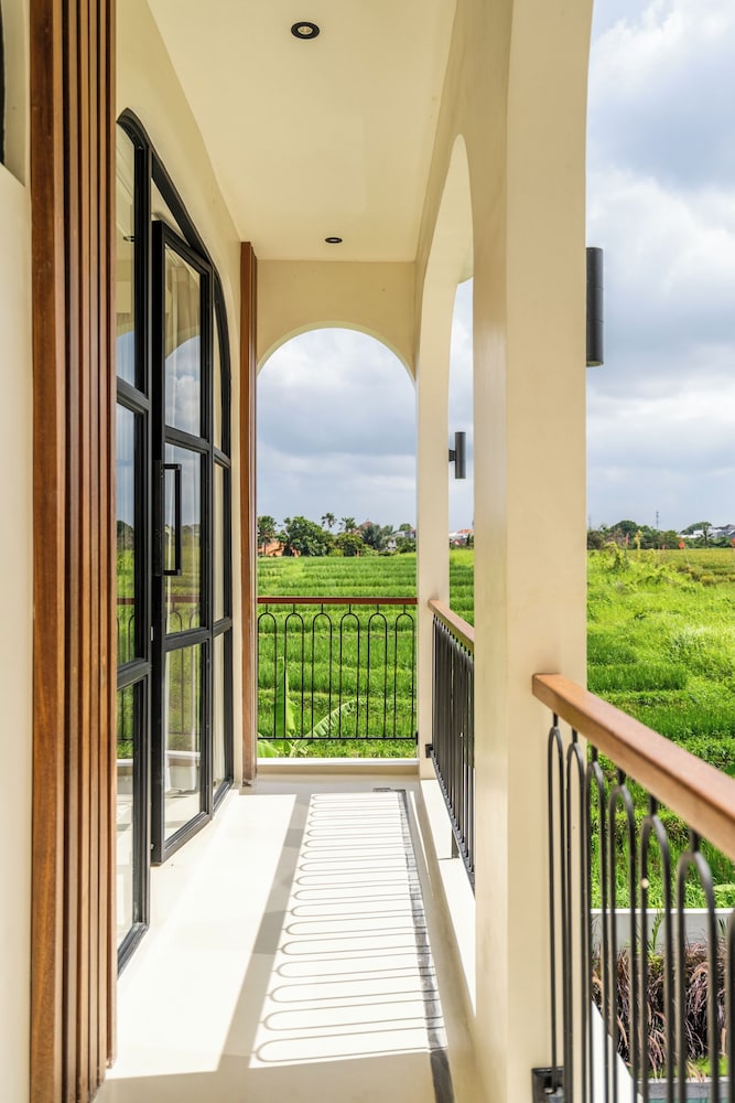 Nicolas Villa Canggu