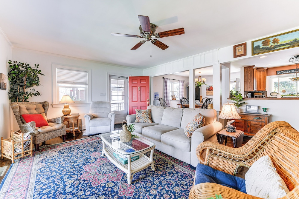 Secluded Home w/ 2-acre Fishing Pond