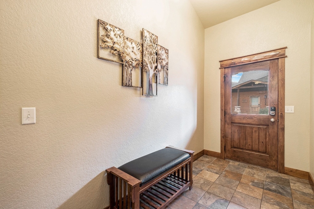 Twin Pines -- Ev 6123 3 Bedroom Townhouse by RedAwning - Property Image 2