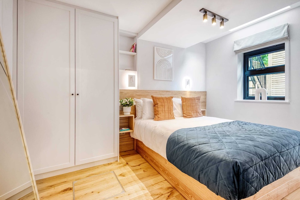 Coleherne Road Residence II