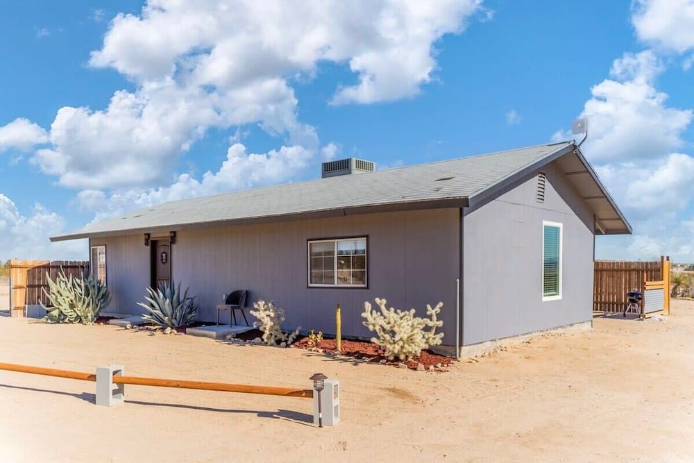 @ Marbella Lane - Joshua Tree Bubble Dome!