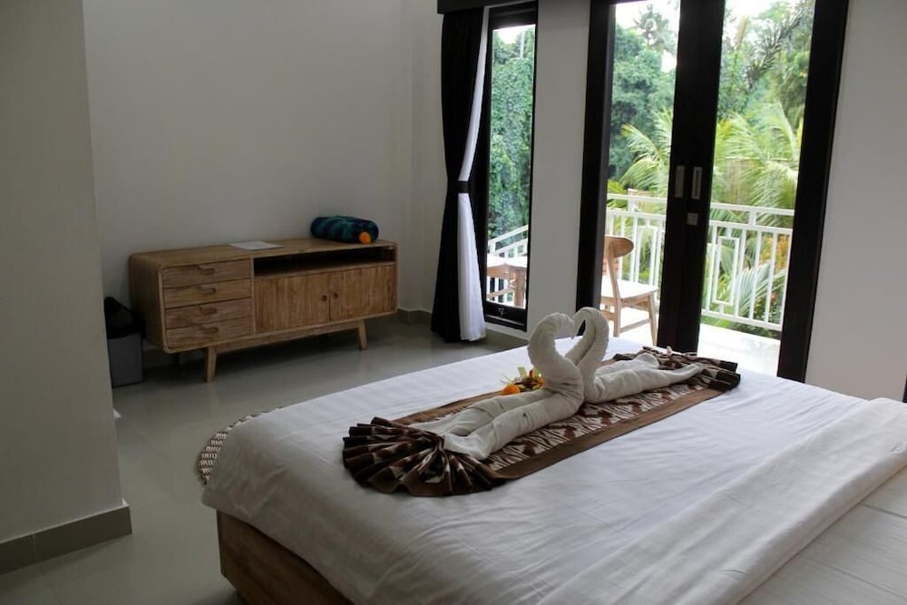 Hanaka Riverside Ubud
