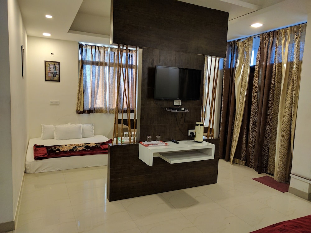 Hotel Surya Mahal