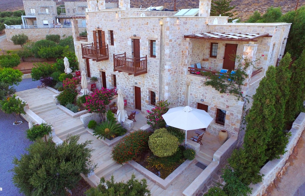 Lithos Traditional Houses