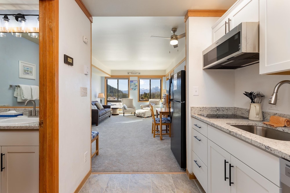 Keystone Ski Resort CO - Slopeside Lodging