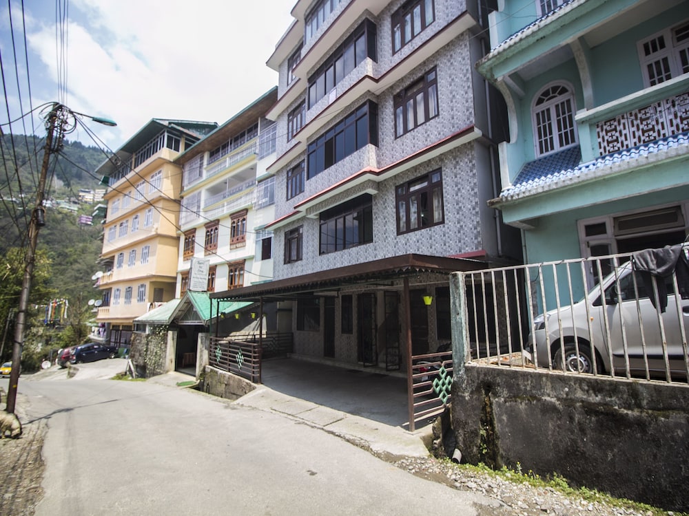 OYO 13476 Gyantse Hotel