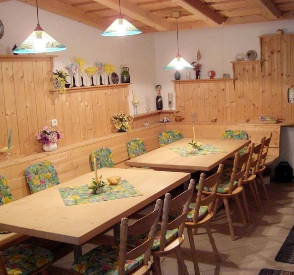 Holiday Apartment 1S oak Grove