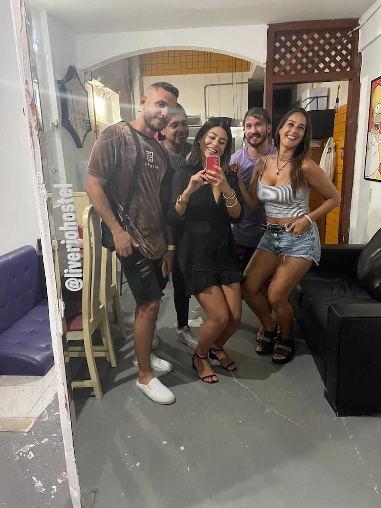 LIVE RIO HOSTEL