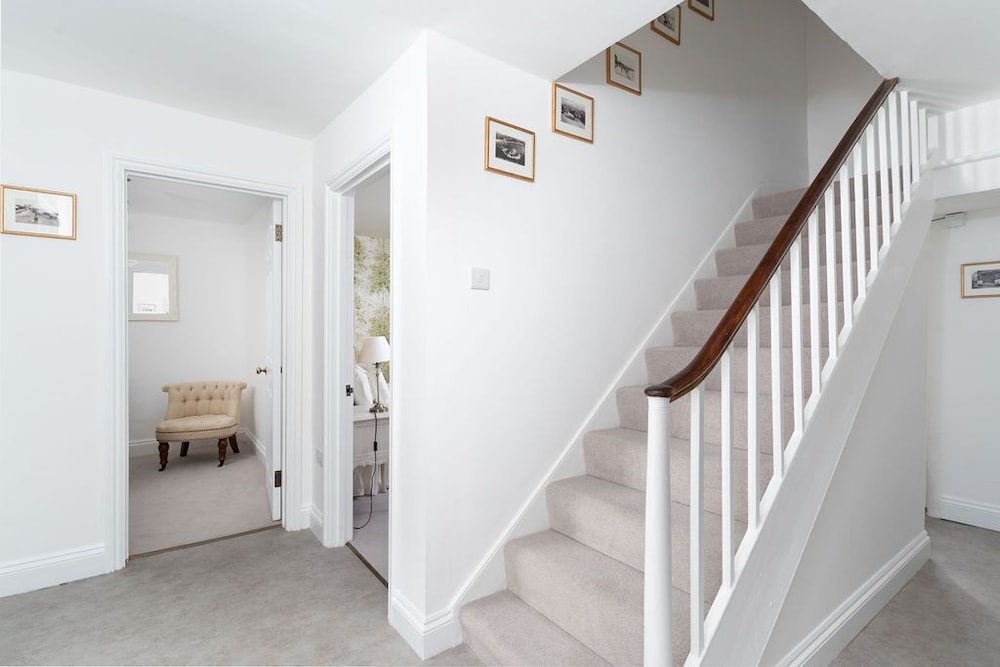 Camilla House Garden Flat view 2