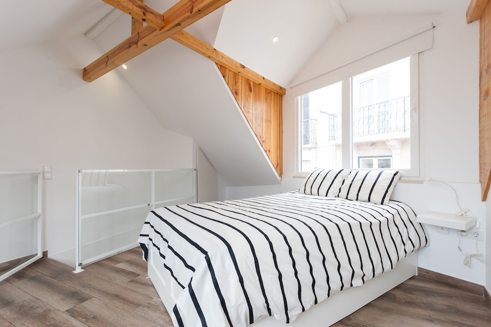 Romantic Rooftop 1BR in Alfama - Gonzalo's Guest