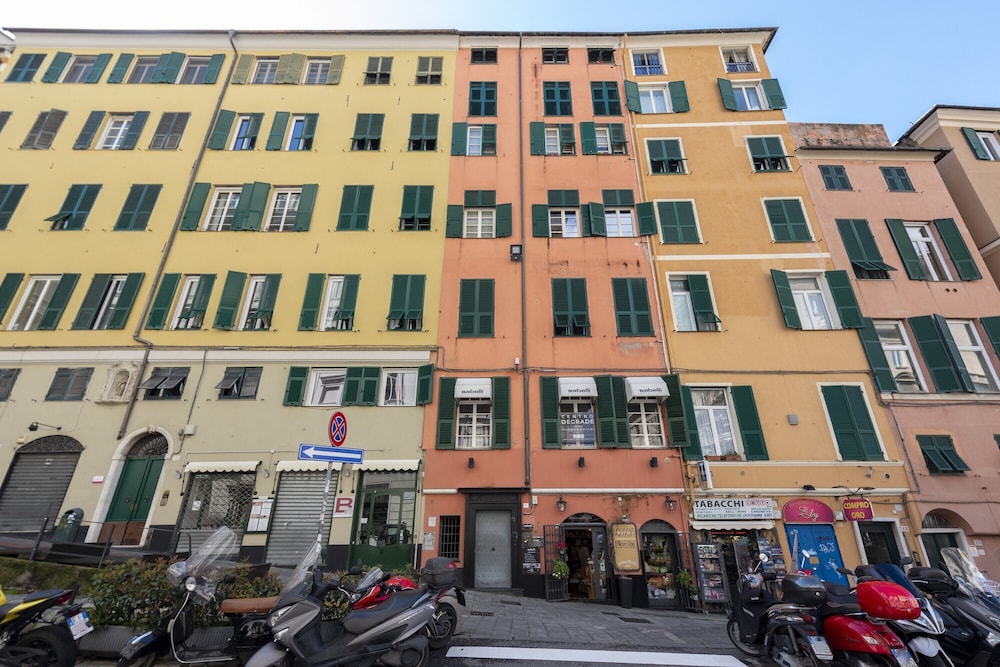 Beautiful House In Porta Soprana Genova