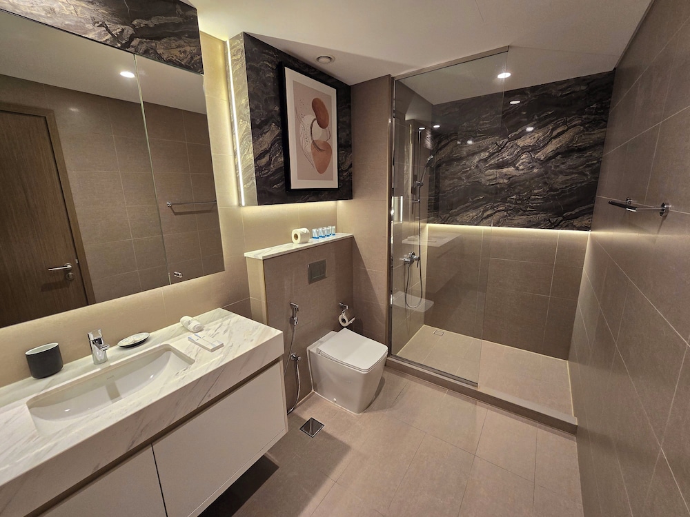 Royale Highend Burj and Fountain View
