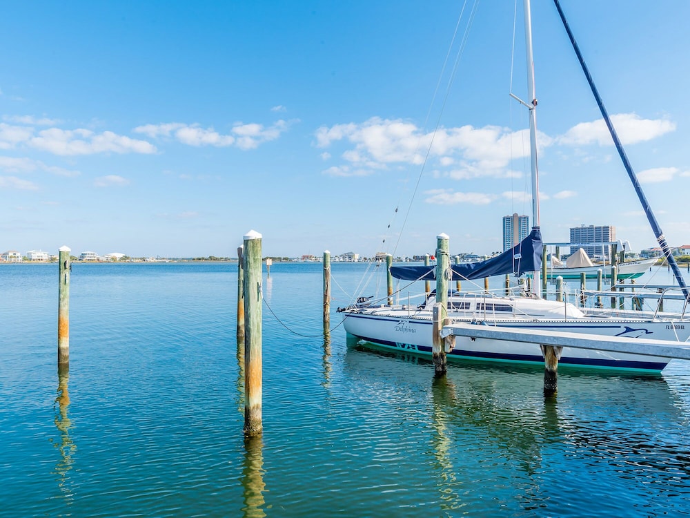 Sabine Yacht & Racquet by Southern Vacation Rentals, photo 25