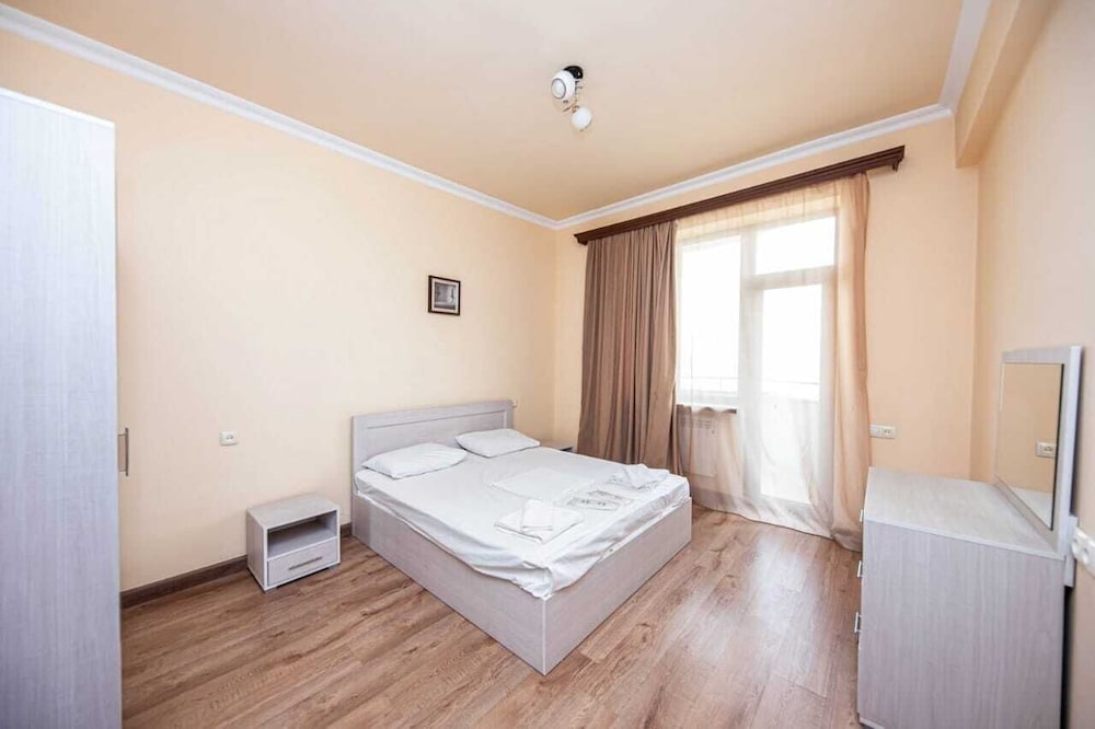 Argishti street 2 bedroom apartment