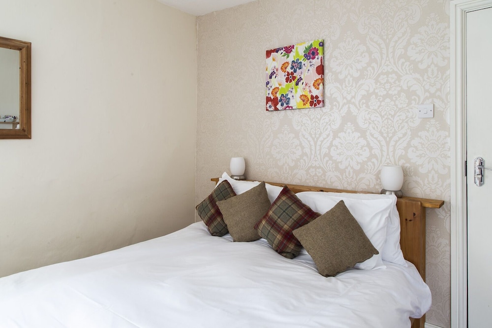 Hope Valley Vacations - The Cheshire Cheese Inn - Property Image 24
