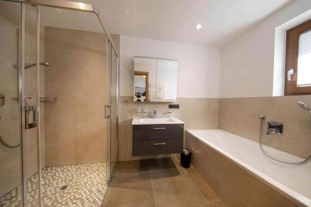 Welcoming Chalet Near Wildkogel Ski Arena