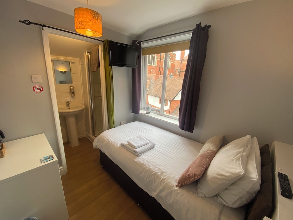Grosvenor Place Guest House