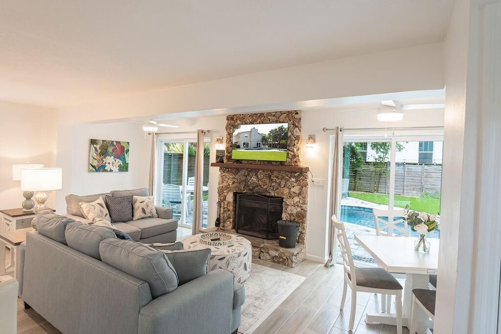Barefoot Bungalow