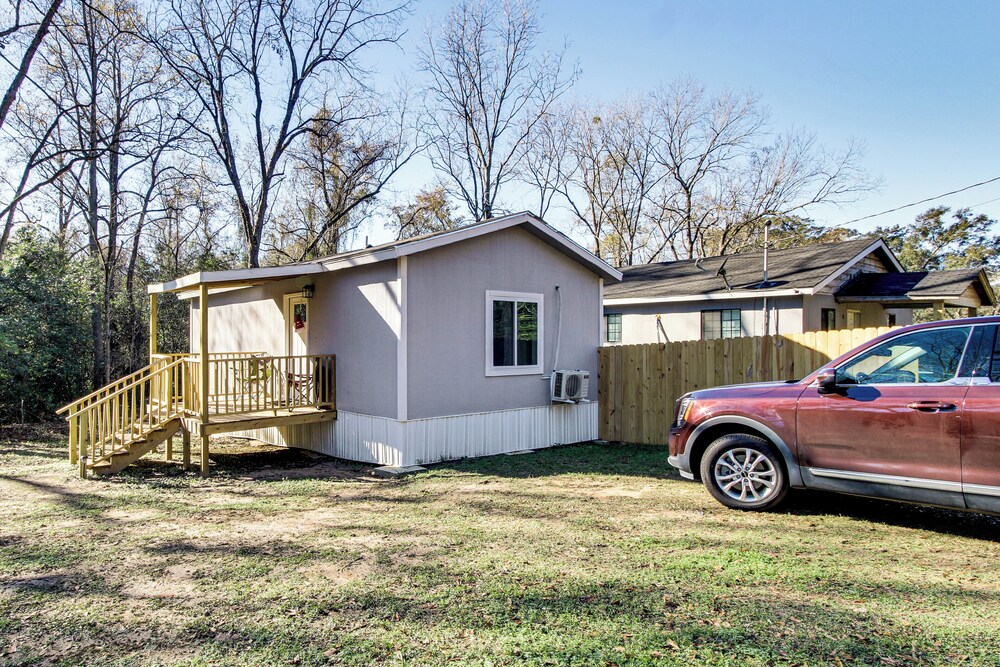 1 Mi to Dtwn Enterprise: Pet-friendly Home w/ Yard