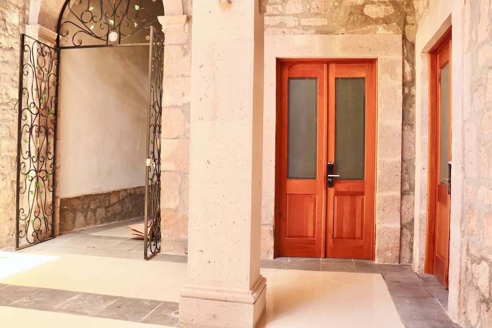 Casa Serdán Suites & Events