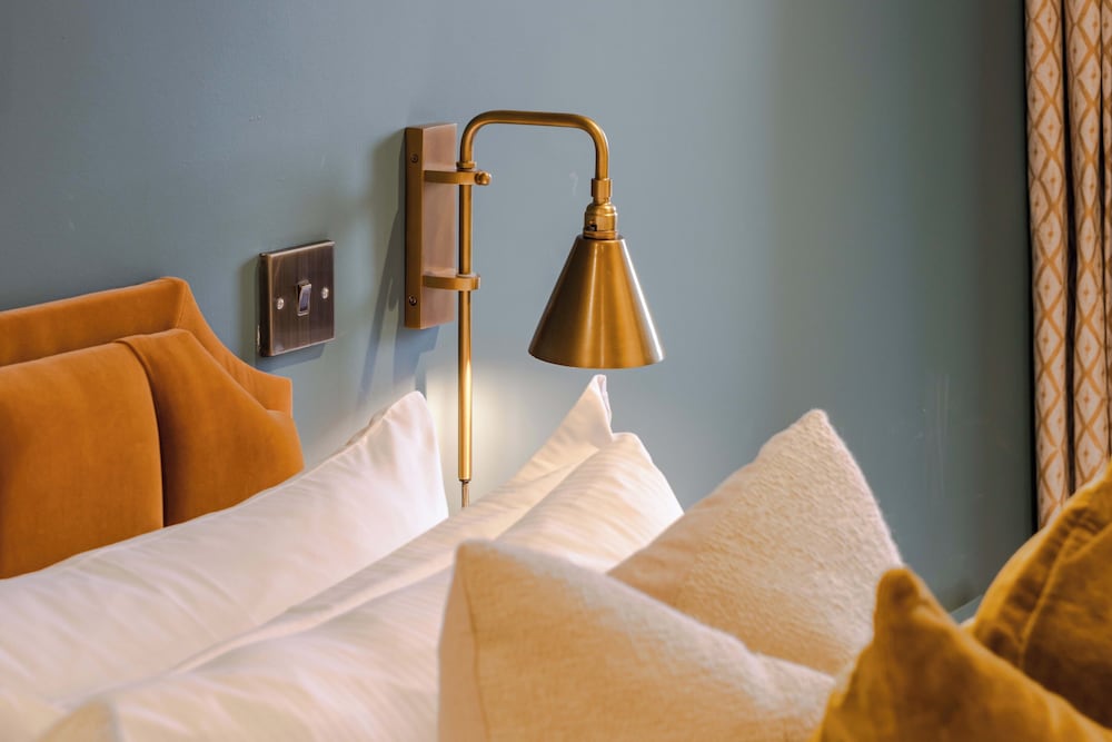 Waterside Living I Luxe Apartments